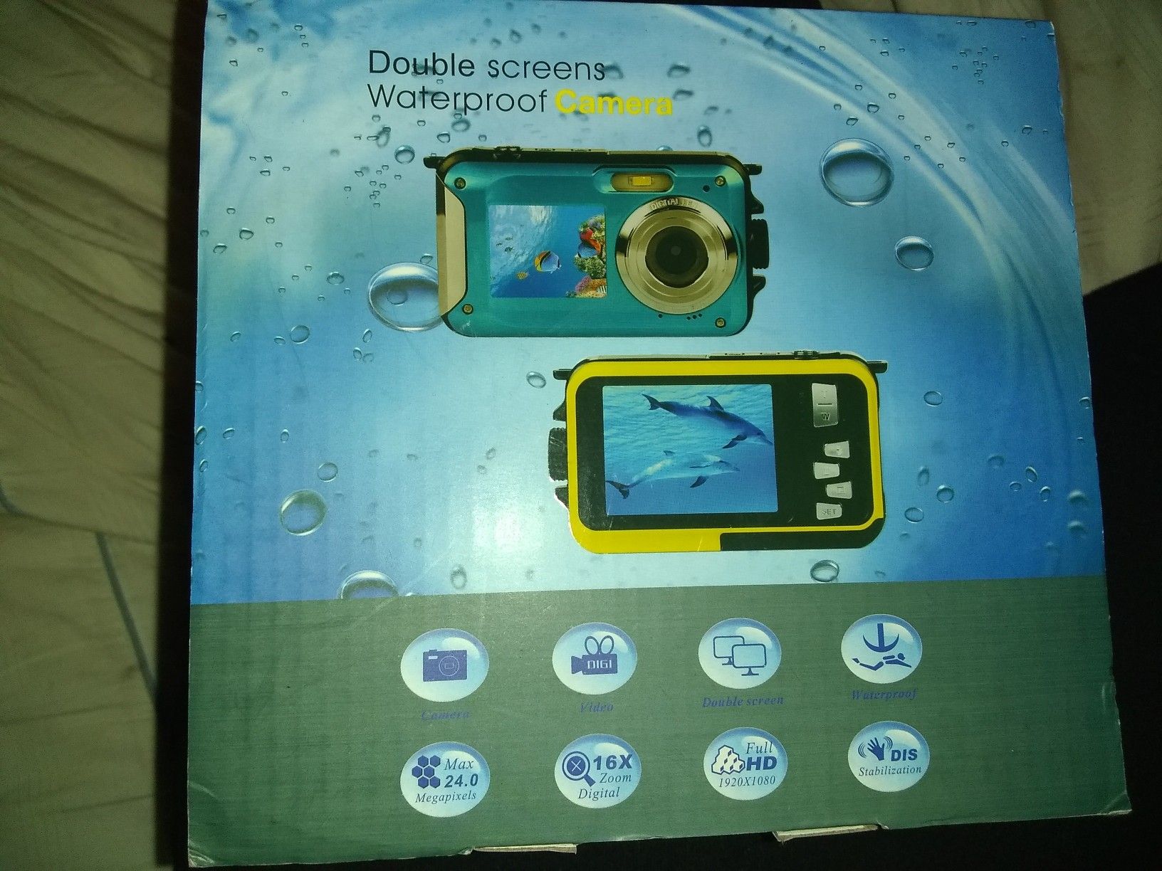 Waterproof dual screen digital diving camera