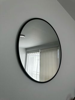 Round Mirror