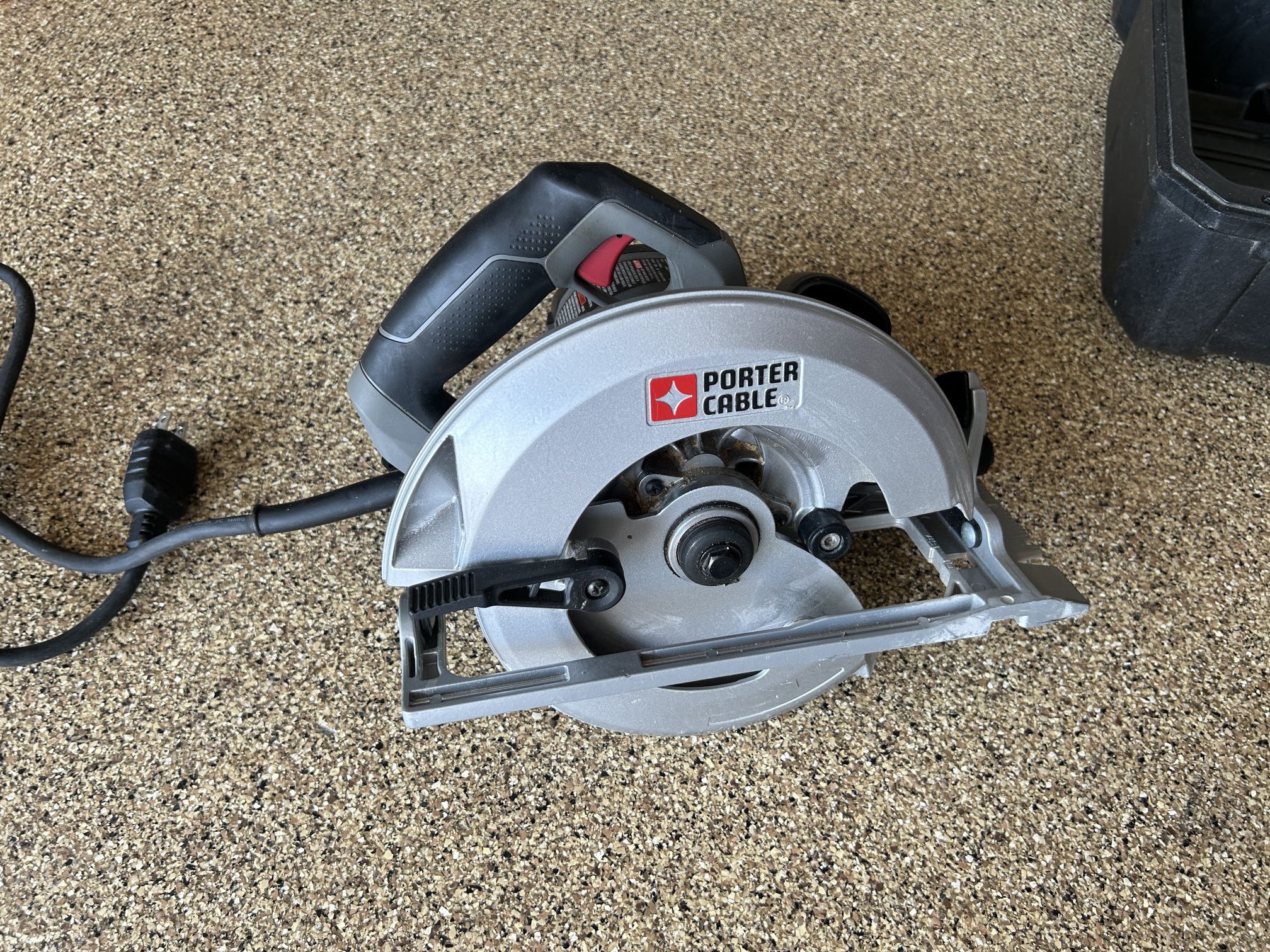 Porter Cable PC15TCSM 7-1/4" 15 Amp Heavy Duty Circular Saw