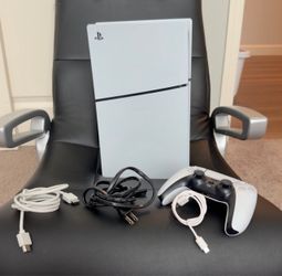 PS5 Slim Disc Edition – Excellent Condition, Barely Used