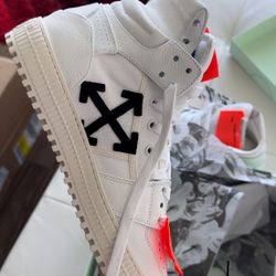 Off-white Sneakers 