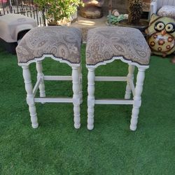 Bar Stools 