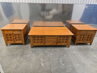 Coffee table / Matching End tables
