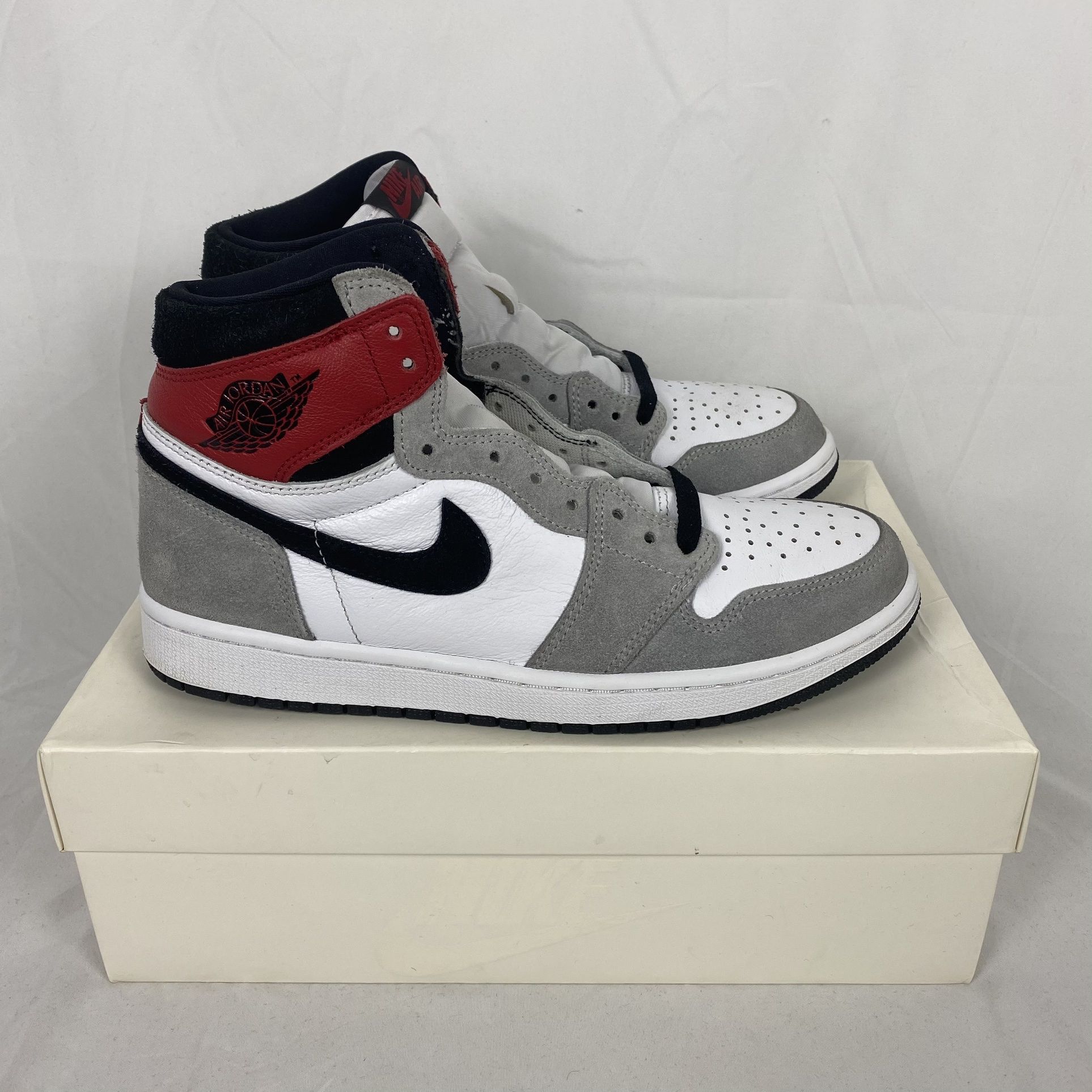 Jordan 1 High Retro OG Smoke Grey