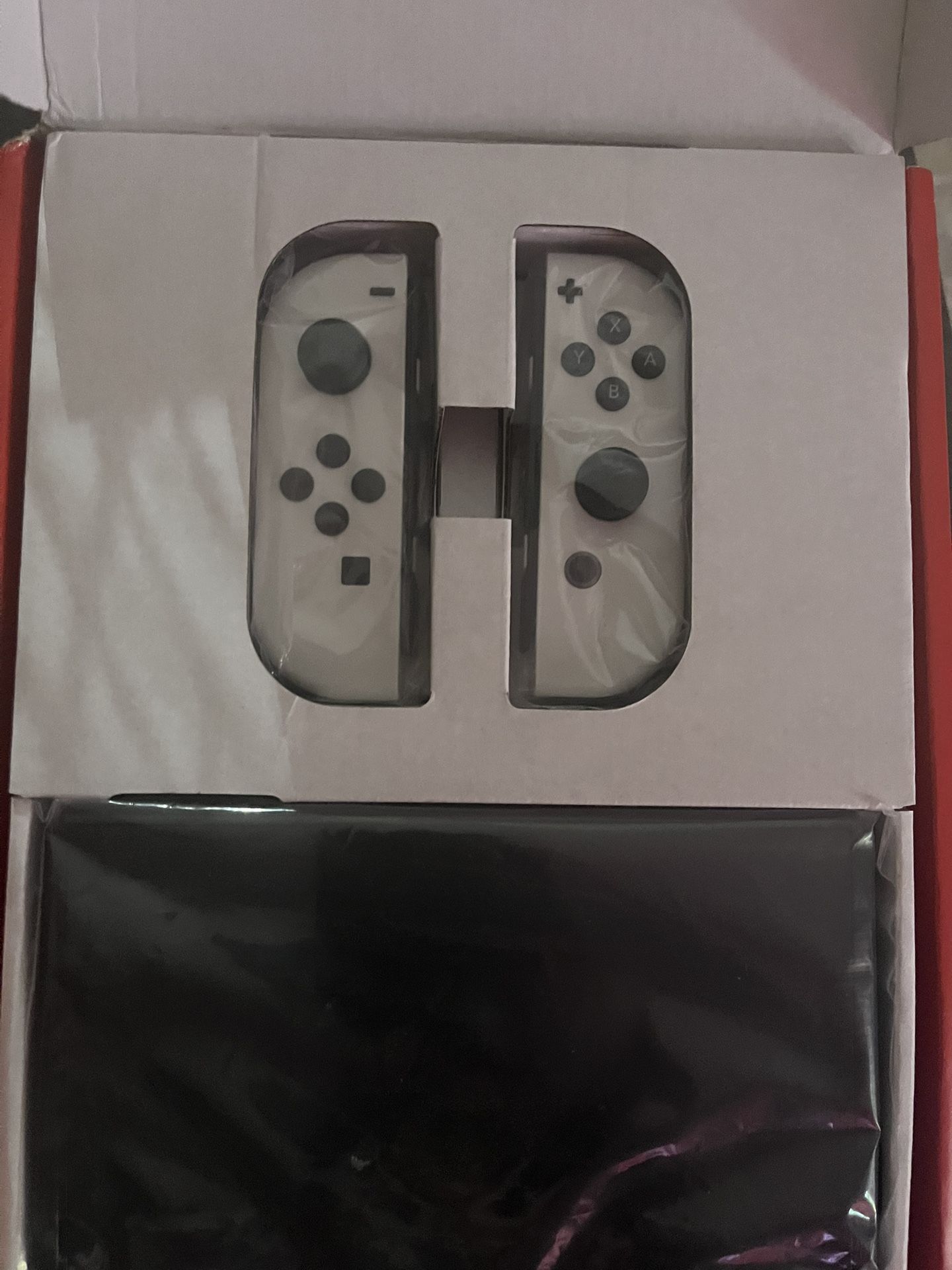 Nintendo Switch Oled Excellent Condition White, With  Box + Carrying Case 