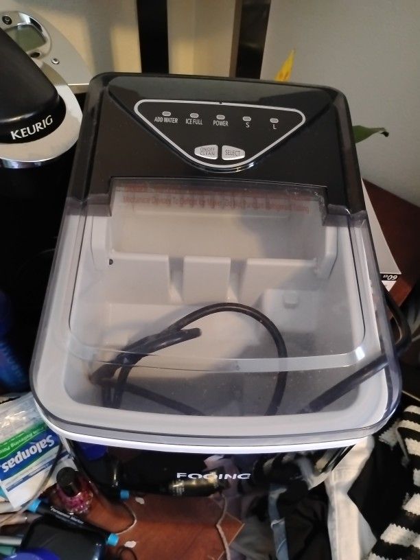 COUNTER TOP ICE MACHINE