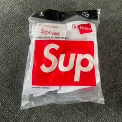 Supreme socks