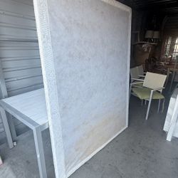Box Spring (queen)