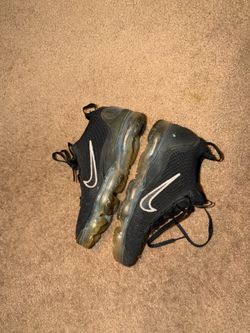 Black nikes