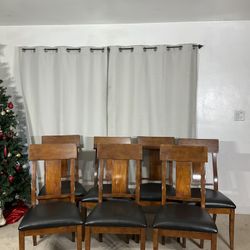 Handsome Dining Chairs (7) / Juego De 7 Sillas Para Comedor SUPER MACIZAS!