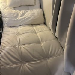 Chaise Lounge