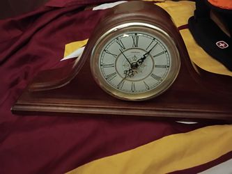 Sunbeam Vintage Wooden Mantle Clock