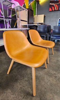 Fiber Lounge Chairs Wood Base