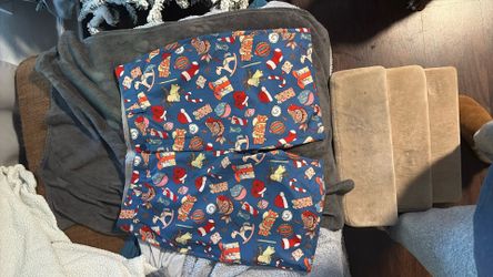 Hreski Men’s Christmas Shorts Size 38