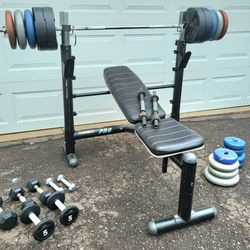 Weightlifting Set With 246lbs Of Weights 