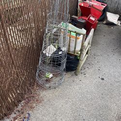 Tomato fencing