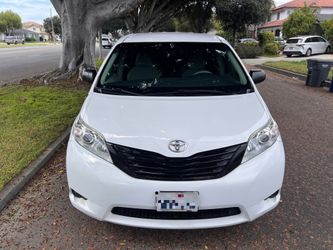 2012 Toyota Sienna