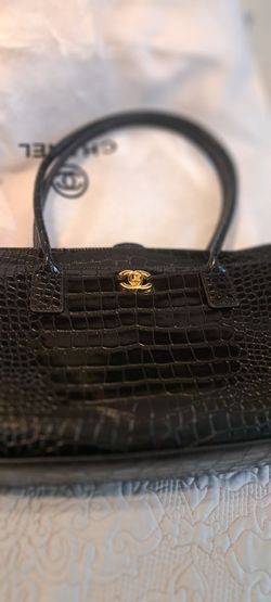 CC black leather purse