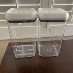 (2) Better Homes & Garden Storage Containers 10 Cup Canisters