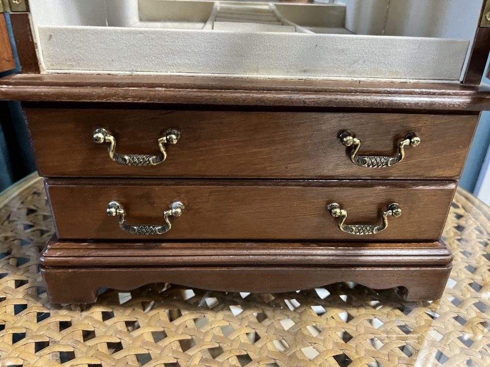 Vintage Wooden Armoire Style Jewelry Box Made In Taiwan R.O.C Size 16