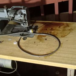 Sewing Machine W/ Table 