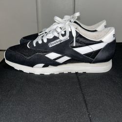 Men’s Reebok Shoe