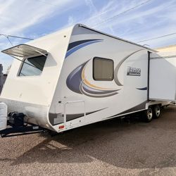 2013 Lance Lightweight Travel Trailer 27Ft With Large Slide