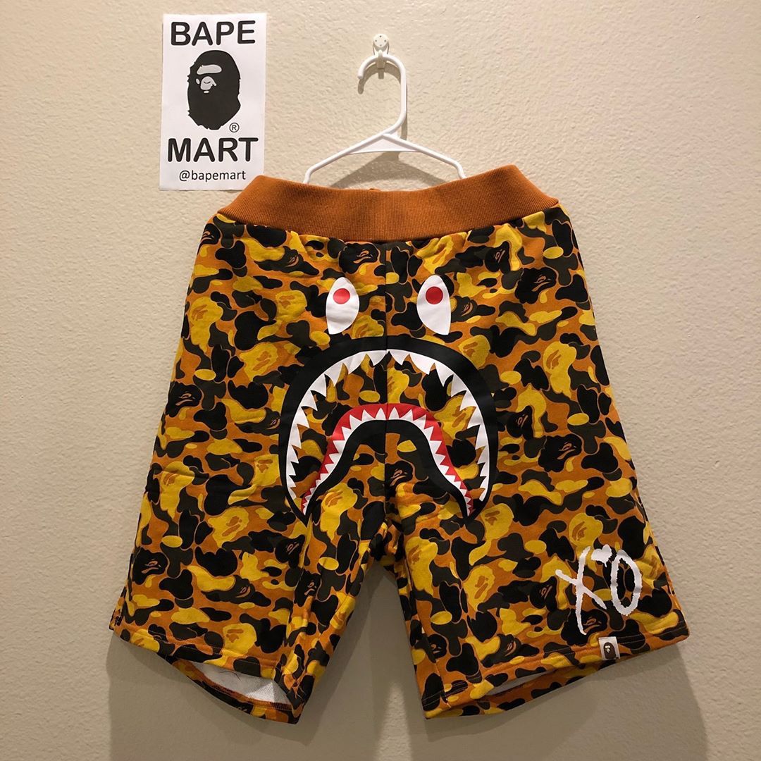 Bape XO shark shorts camo orange (fits like medium/large)