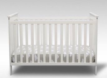 Crib/ Toddler Bed