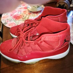 Jordans size 10.5 mens