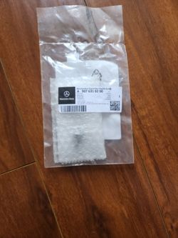 Mercedes Benz Sprinter Sliding Door Step Support Halter Bracket