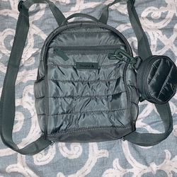 Reebok Quilted Small Backpack & Coin Or AirPod Case 