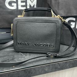 Marc Jacob’s Box Crossbody 