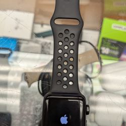 Apple Watch Series SE 40mm Cellular + GPS Nike Edition With Charger 