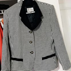 Le Suit Houndstooth Blazer