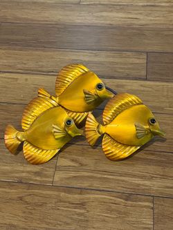 Metal Yellow Tang Fish Wall Art 13x9 inches