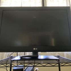 LG Tv with Remote