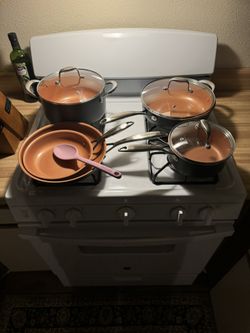 9 Piece Cookware Set