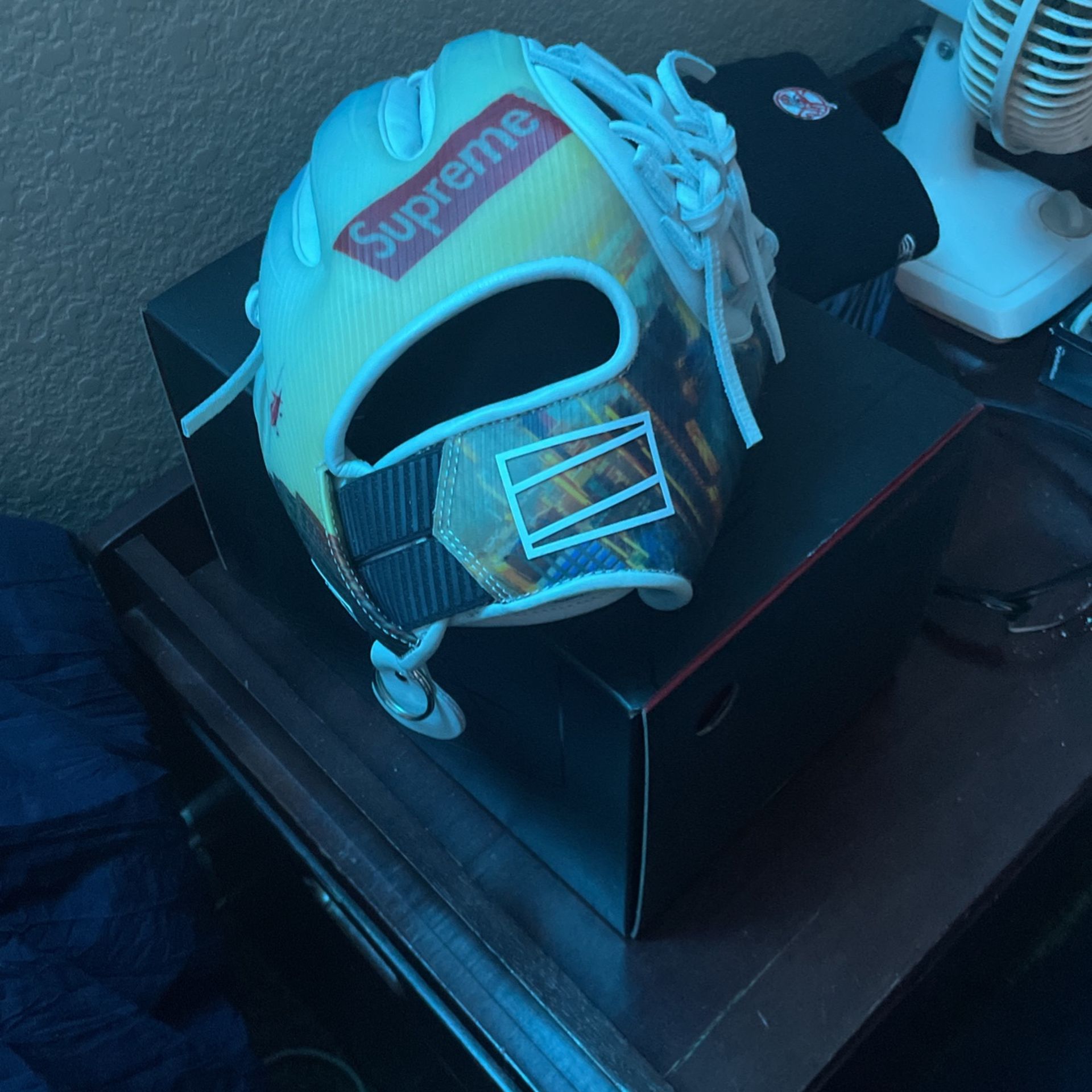 Supreme Rawlings REV1x Baseball Glove
