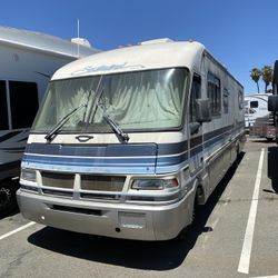 1994 Fleetwood 34’ Motorhome 
