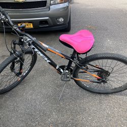 Trek Mountain Bike 
