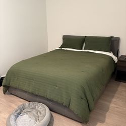 Queen size bed frame and mattress