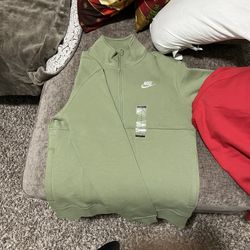 Nike Tech 