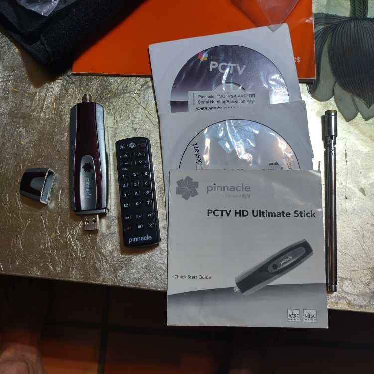 Pinnacle PCTV 880E HD USB TV Tuner Dongle Antenna Remote Control + Software