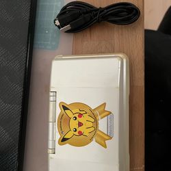 Champagne Nintendo DS Phat - comes with charger