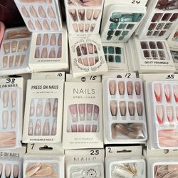 Press on nails- 5 Boxes Random Or Your Choice!