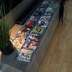 Huge PS4 Bundle 2 Consoles+ 20+ Games 