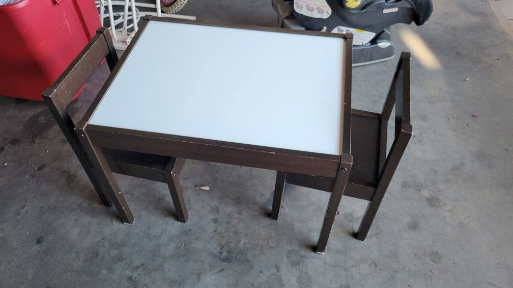 table and chairs for the kids