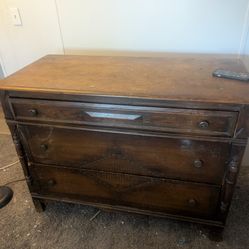 Dresser Antique Plantation 