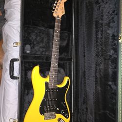 Fender Stratocaster Player Series W Orange Crush Combo Amp